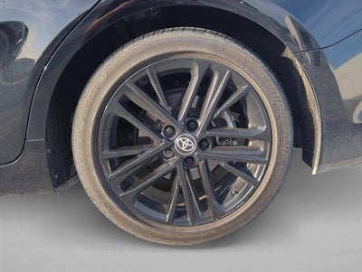 2025 Toyota Camry SE (Natl)
