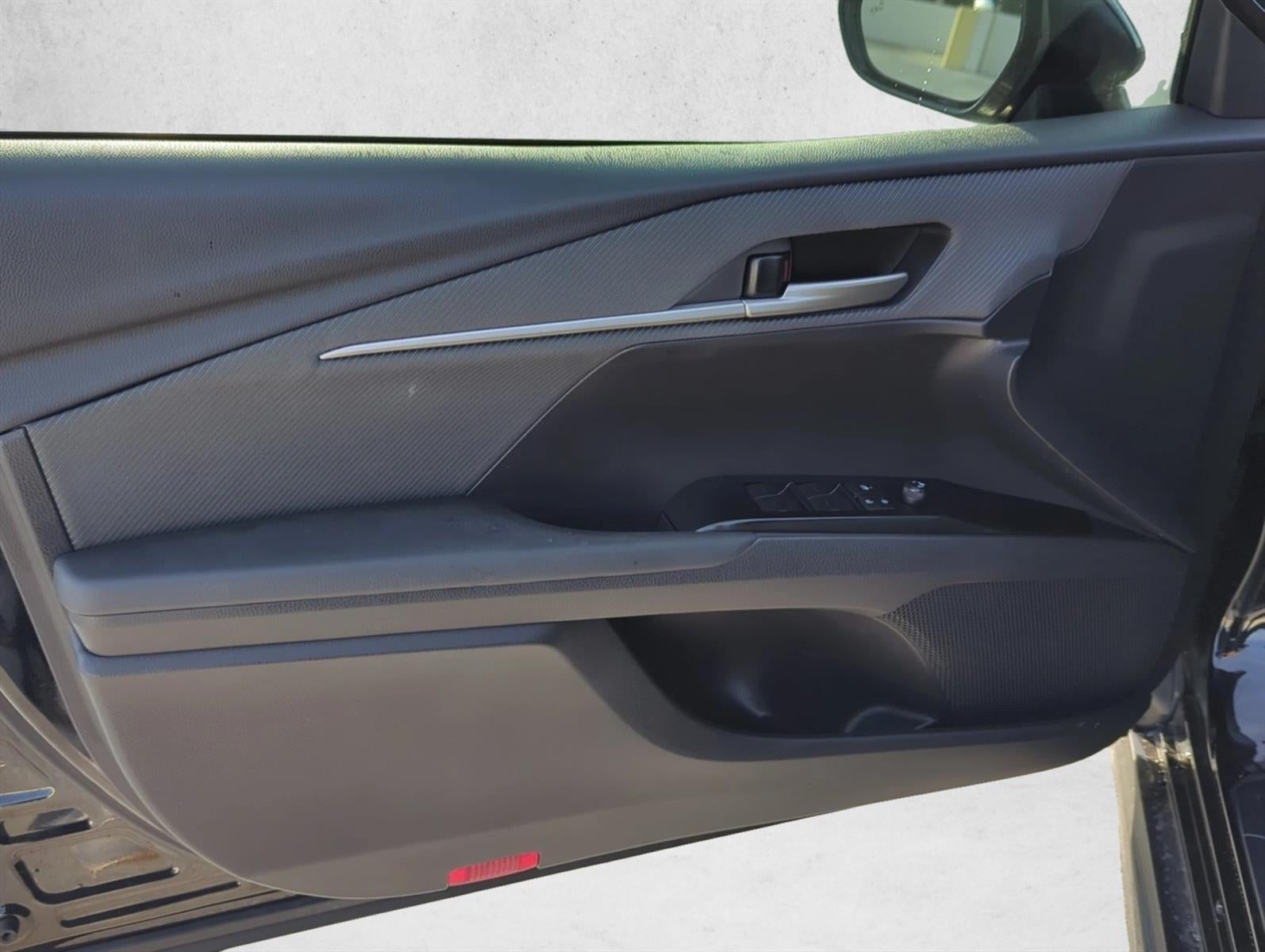 2025 Toyota Camry SE (Natl)