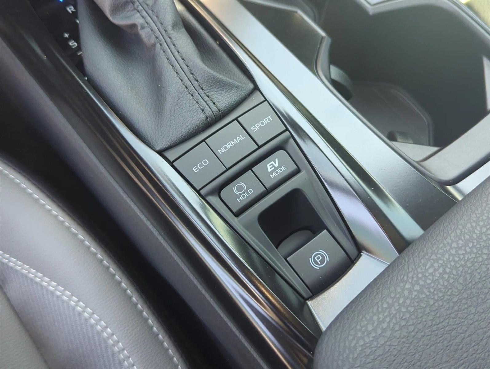 2026 Toyota Camry SE (SE)