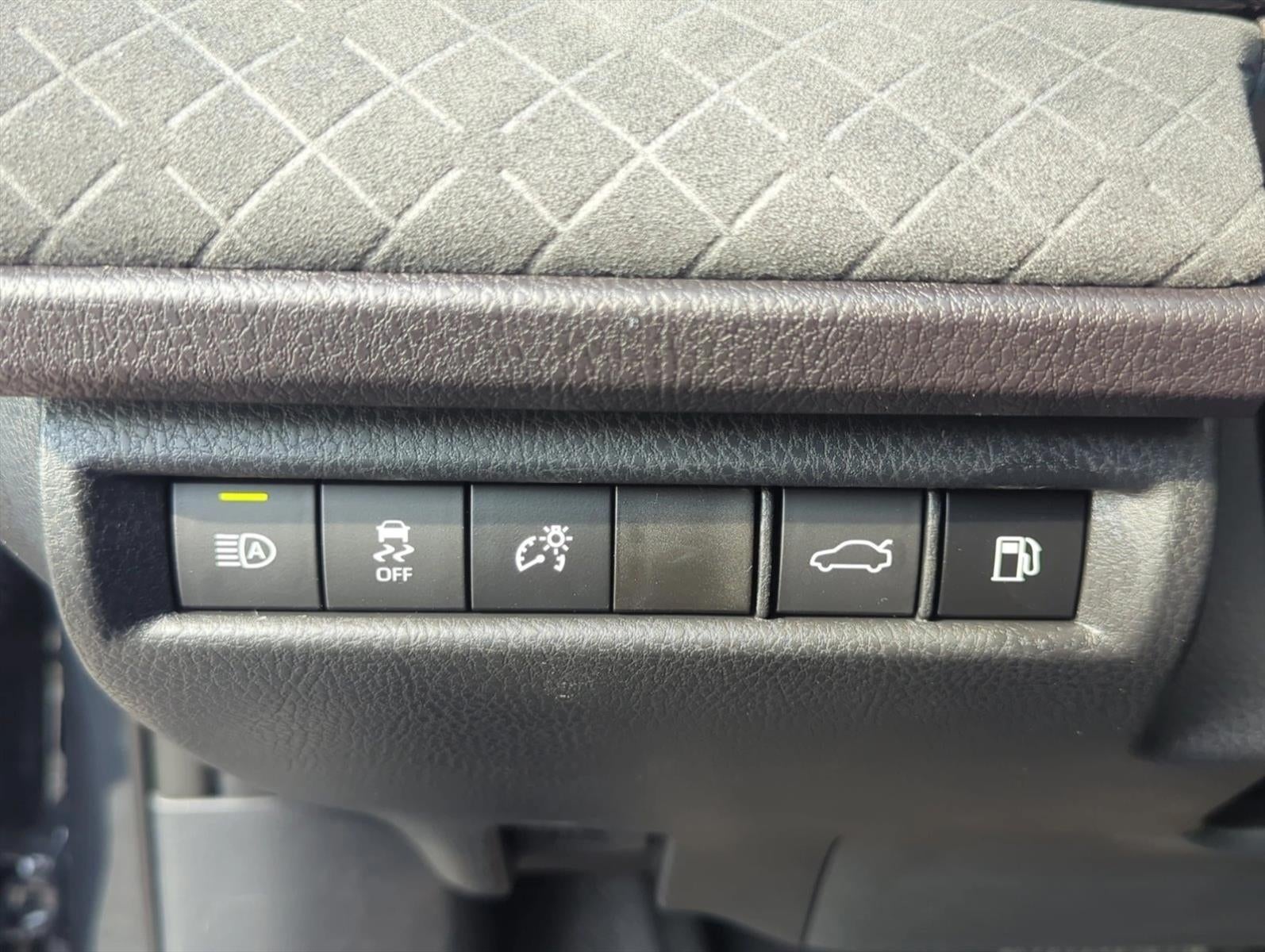 2026 Toyota Camry XLE (SE)
