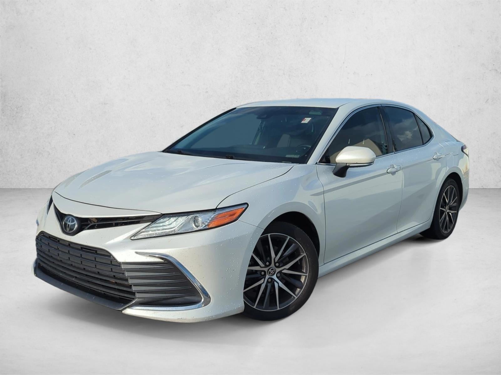 2022 Toyota Camry XLE Auto (SE)