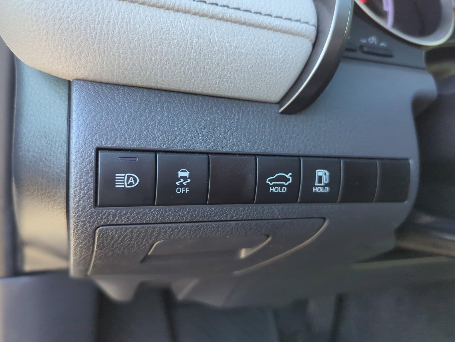 2022 Toyota Camry Hybrid XLE CVT (Natl)