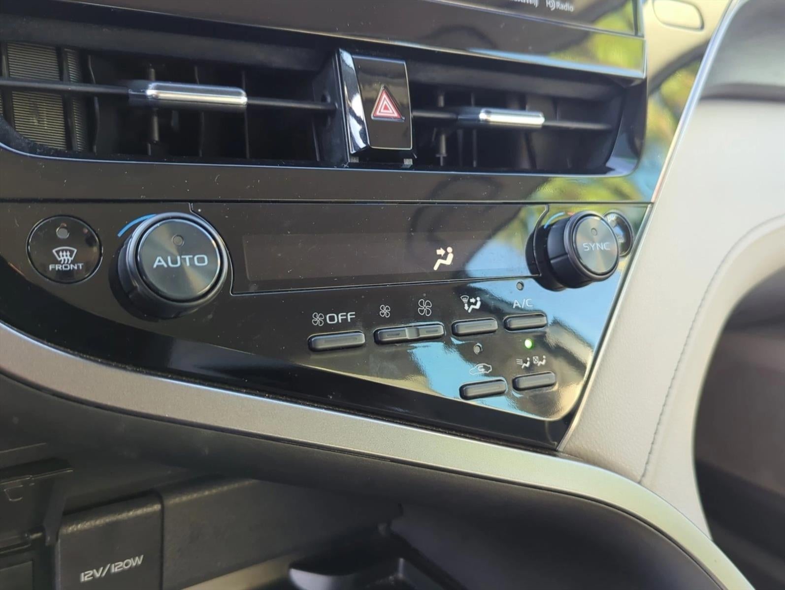 2022 Toyota Camry Hybrid XLE CVT (Natl)