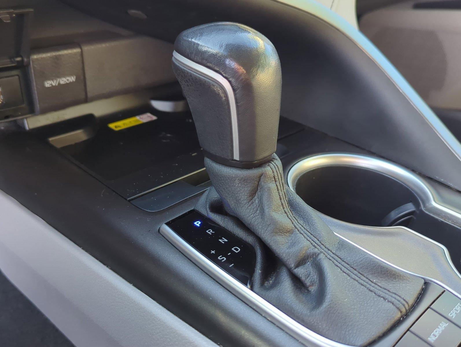 2022 Toyota Camry Hybrid XLE CVT (Natl)