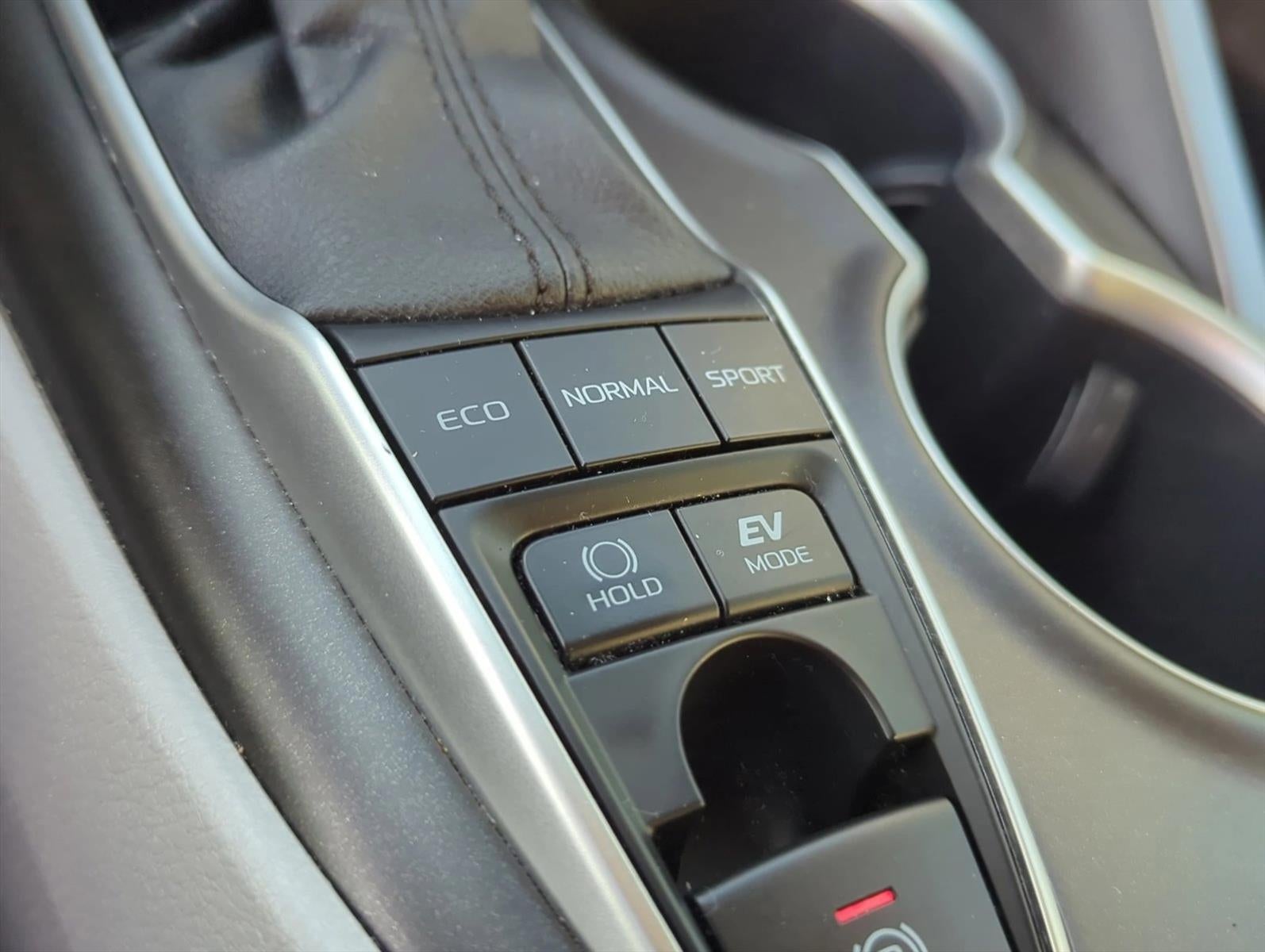 2022 Toyota Camry Hybrid XLE CVT (Natl)