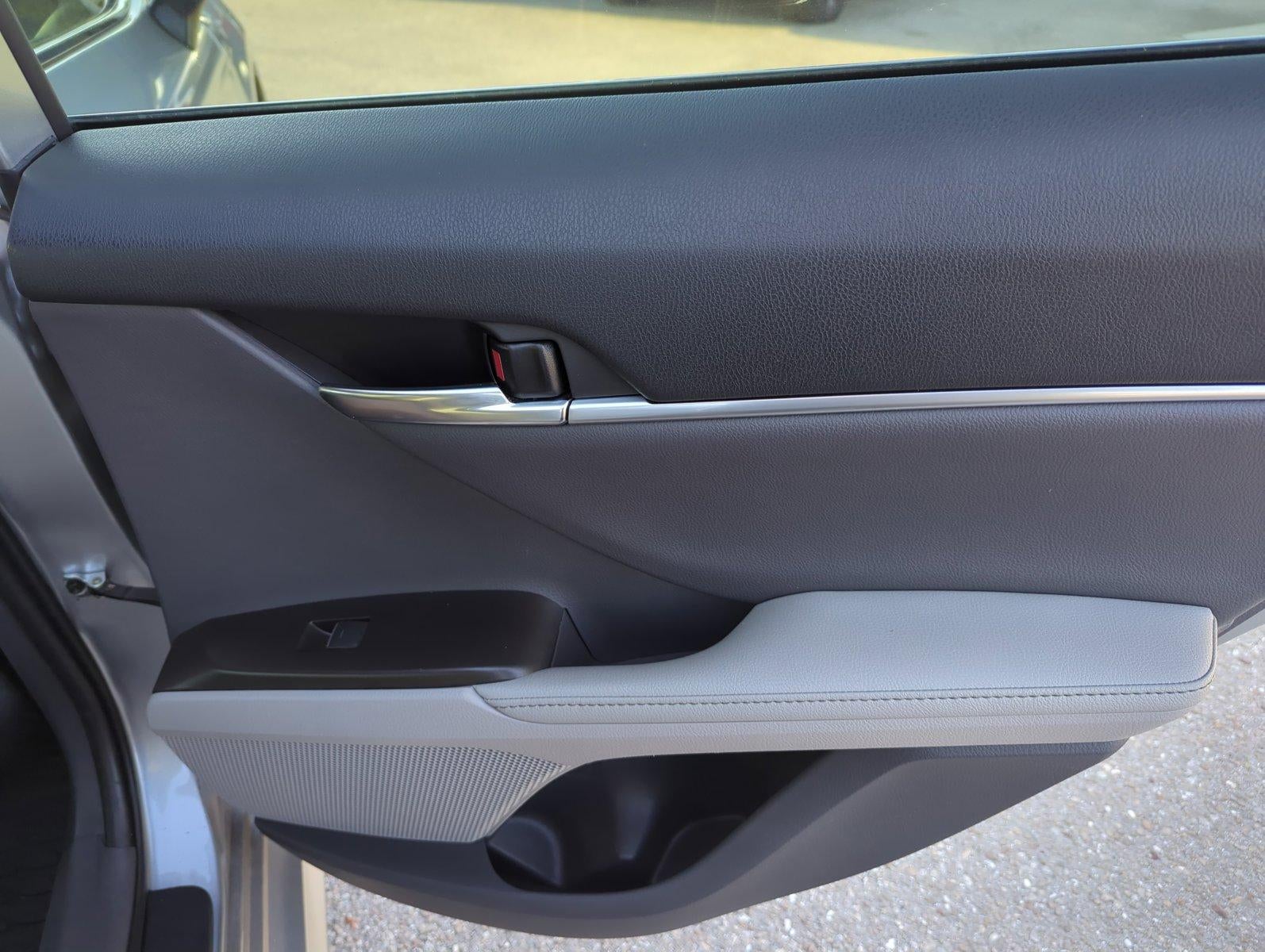 2022 Toyota Camry Hybrid XLE CVT (Natl)