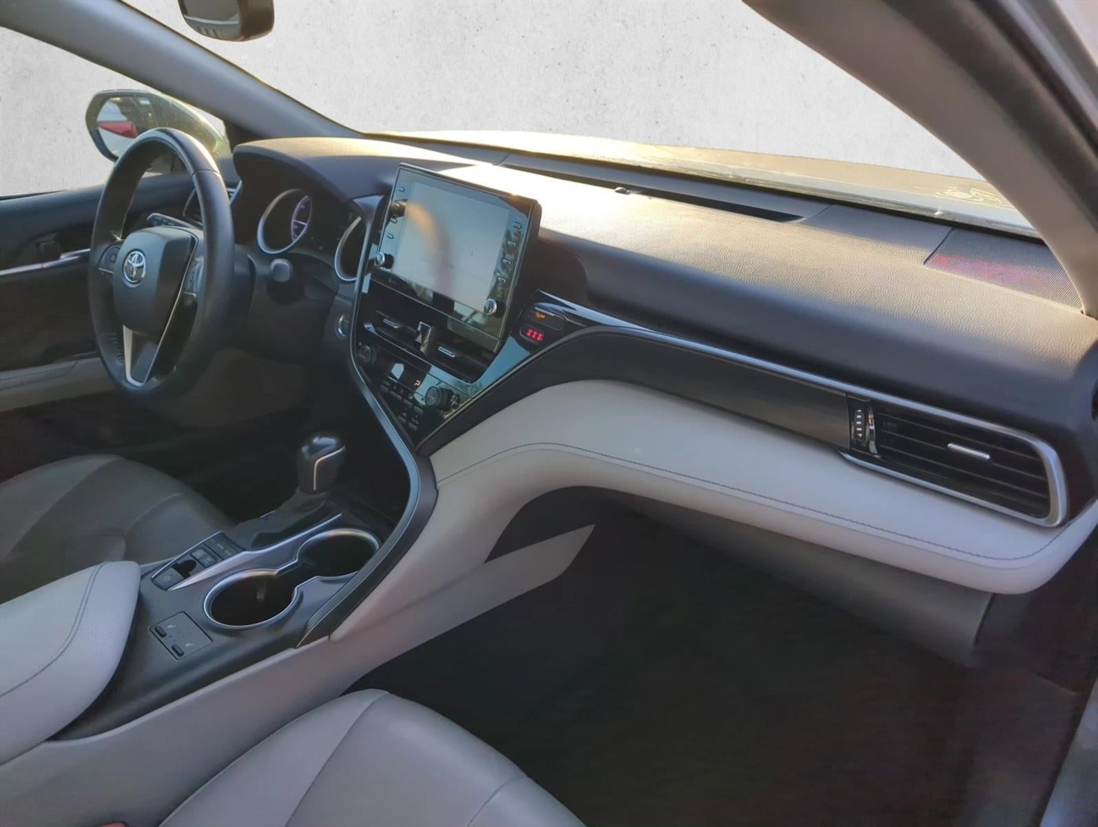 2022 Toyota Camry Hybrid XLE CVT (Natl)