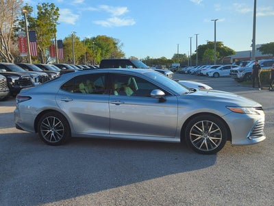 2022 Toyota Camry Hybrid XLE CVT (Natl)