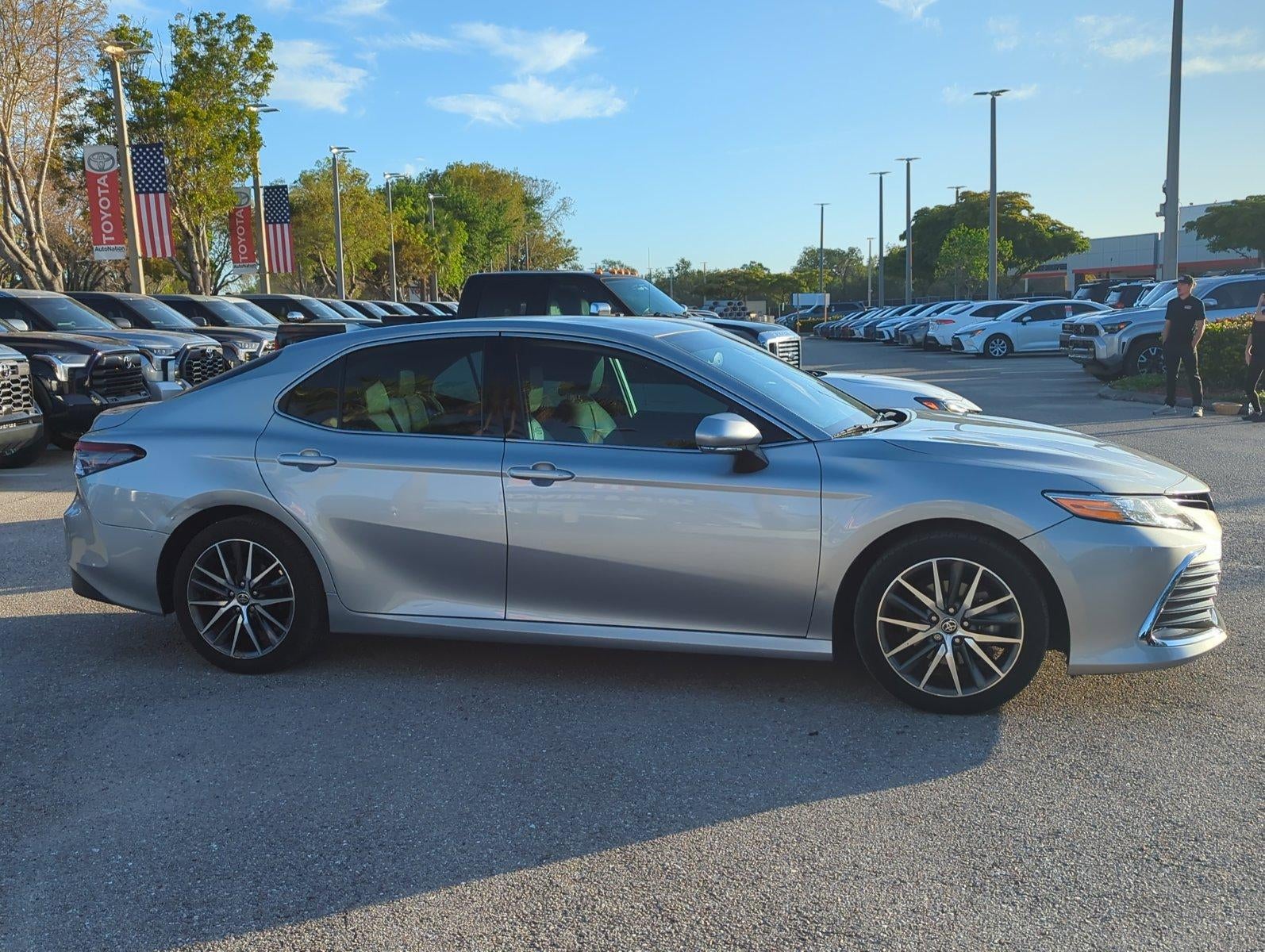 2022 Toyota Camry Hybrid XLE CVT (Natl)