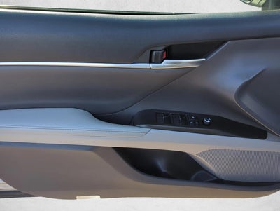 2022 Toyota Camry Hybrid XLE CVT (Natl)