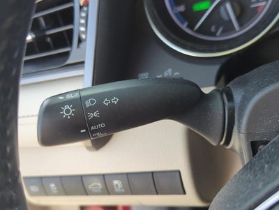 2020 Toyota Camry Hybrid XLE CVT (Natl)