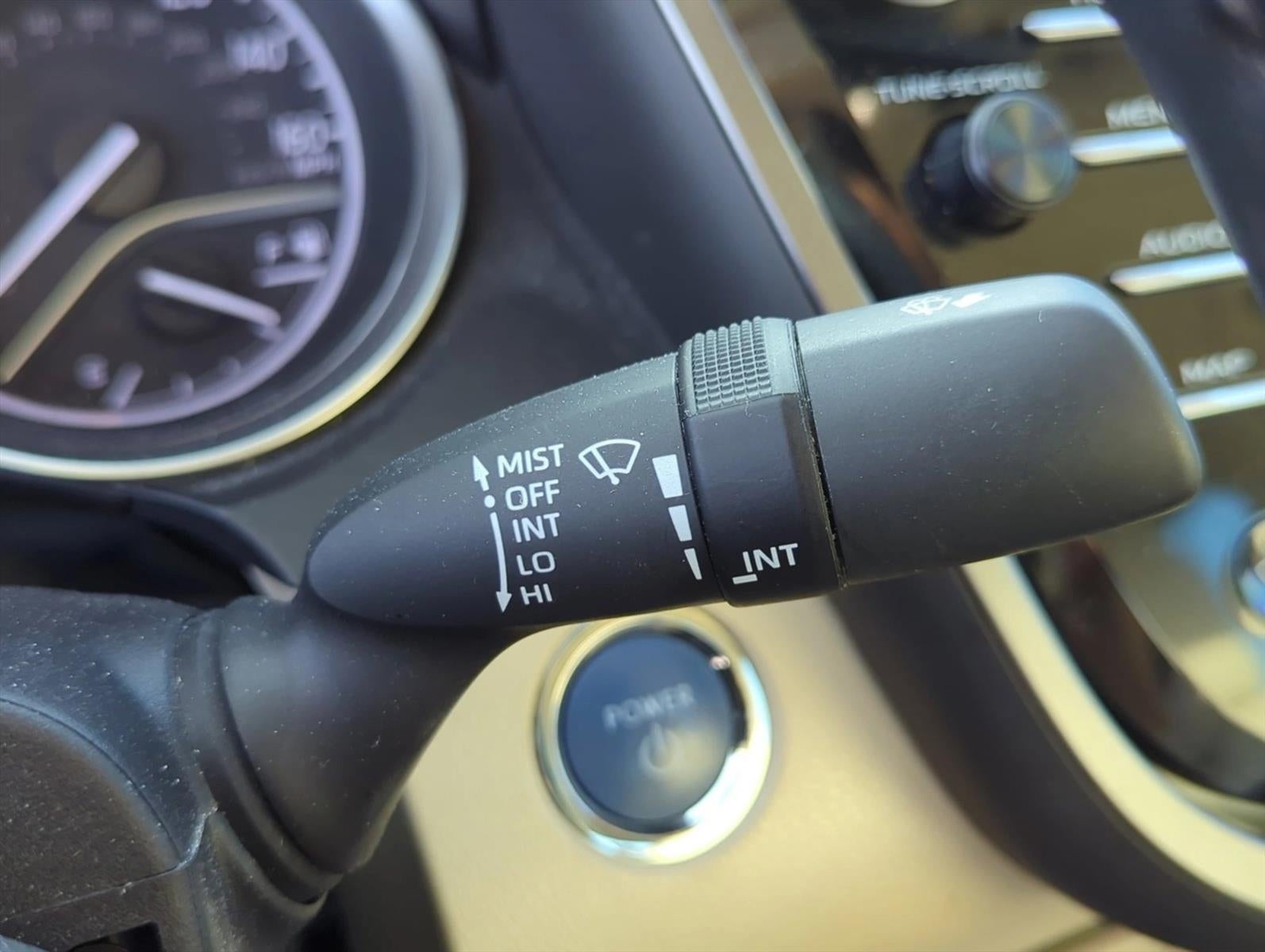 2020 Toyota Camry Hybrid XLE CVT (Natl)