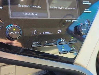 2020 Toyota Camry Hybrid XLE CVT (Natl)