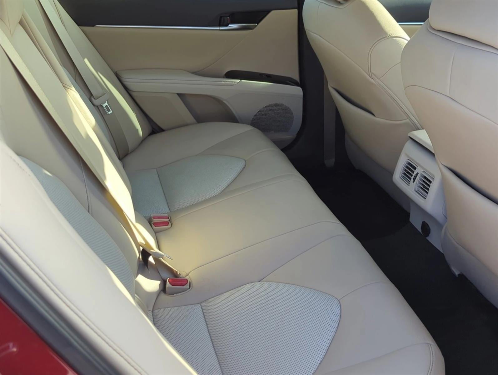 2020 Toyota Camry Hybrid XLE CVT (Natl)