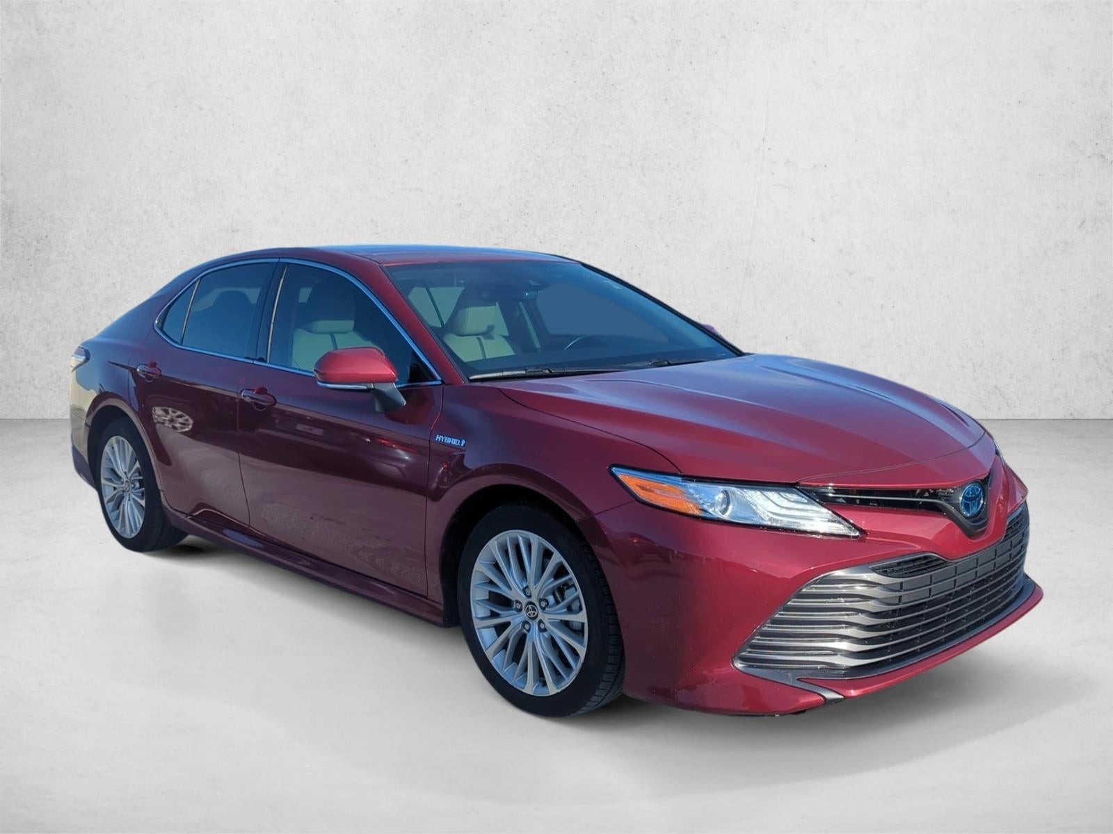 2020 Toyota Camry Hybrid XLE CVT (Natl)