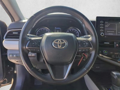 2024 Toyota Camry SE Auto (SE)