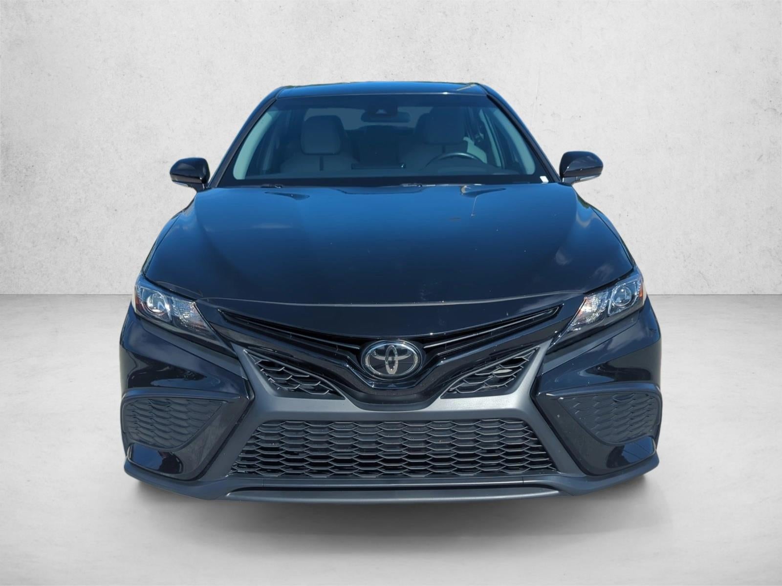 2024 Toyota Camry SE Auto (SE)