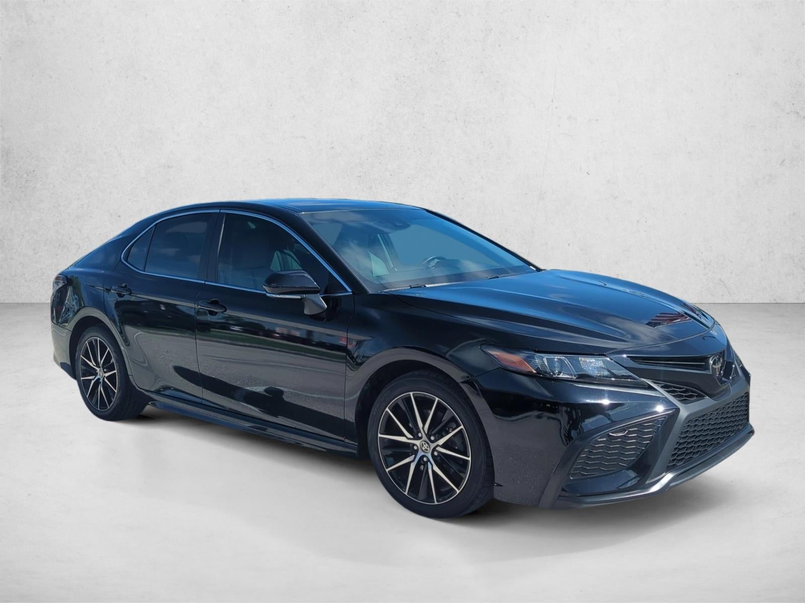 2024 Toyota Camry SE Auto (SE)