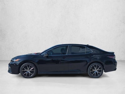2024 Toyota Camry SE Auto (SE)