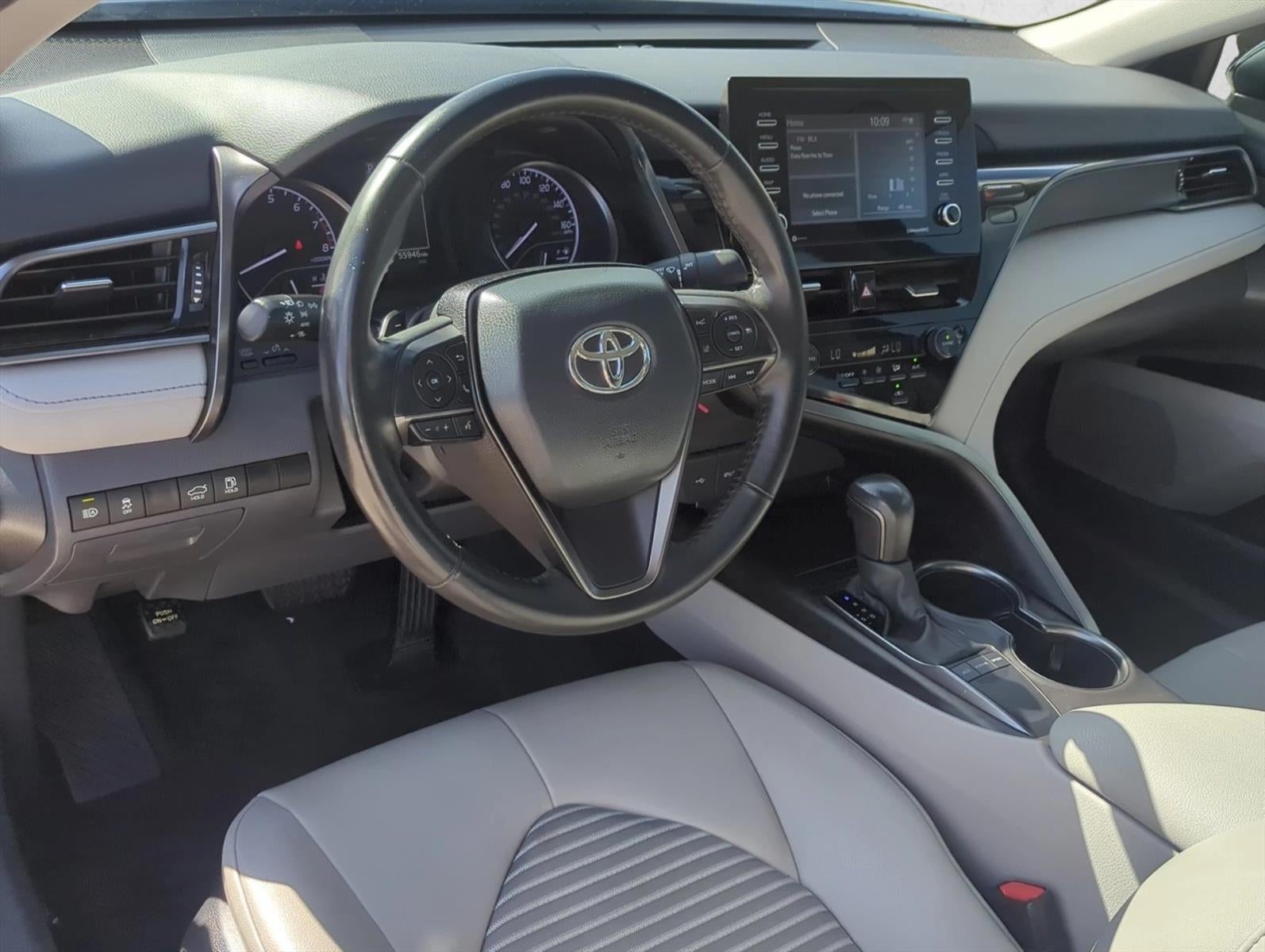 2024 Toyota Camry SE Auto (SE)