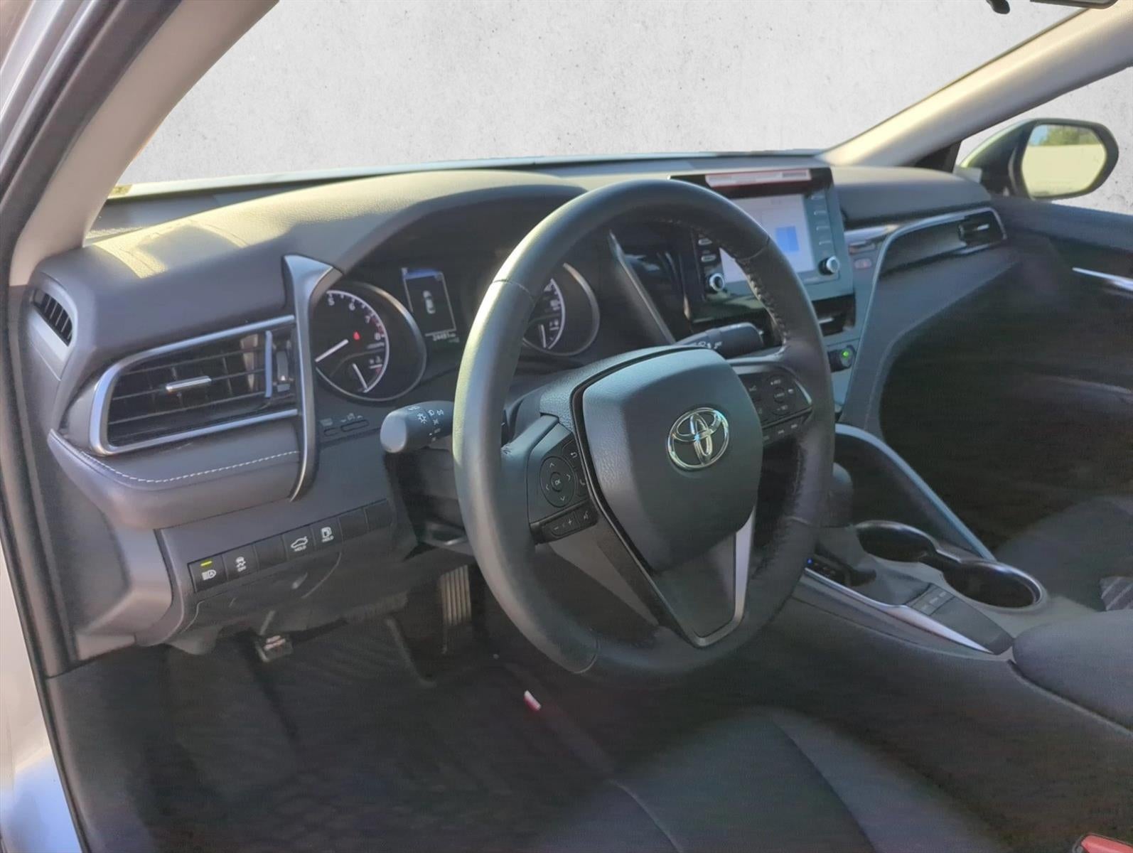 2024 Toyota Camry SE Auto (SE)