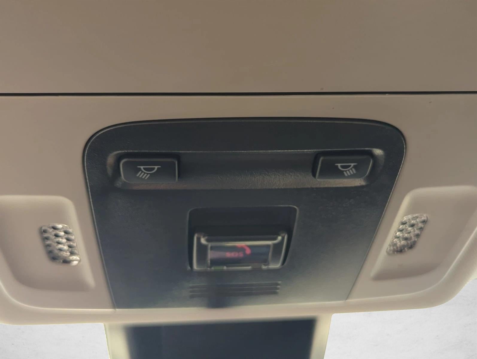 2024 Toyota Camry SE Auto (SE)