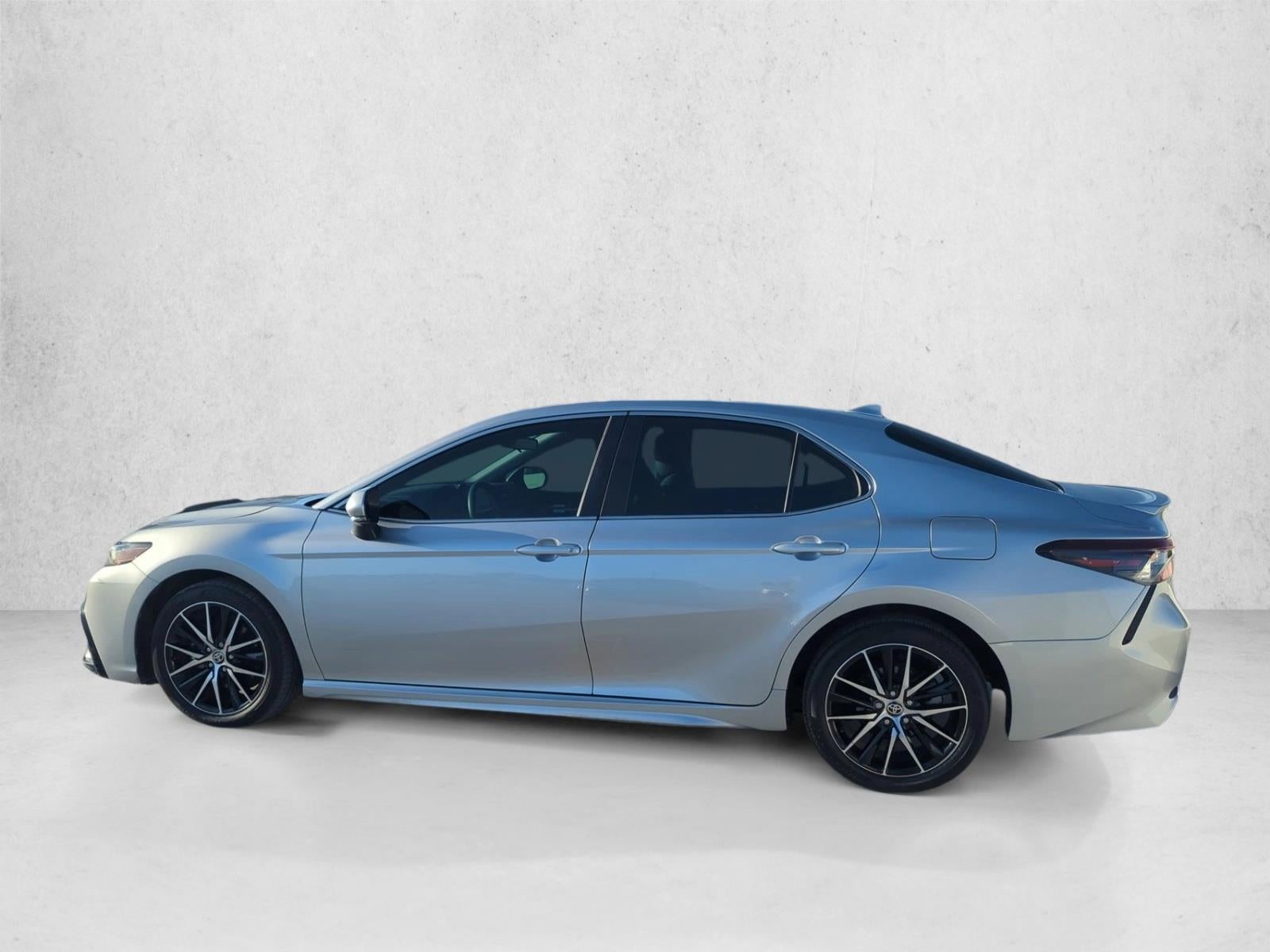 2024 Toyota Camry SE Auto (SE)