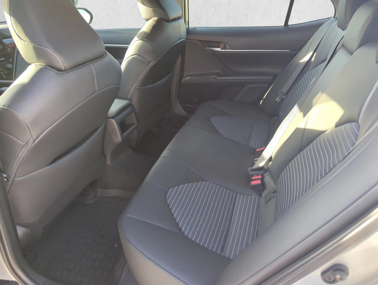 2024 Toyota Camry SE Auto (SE)