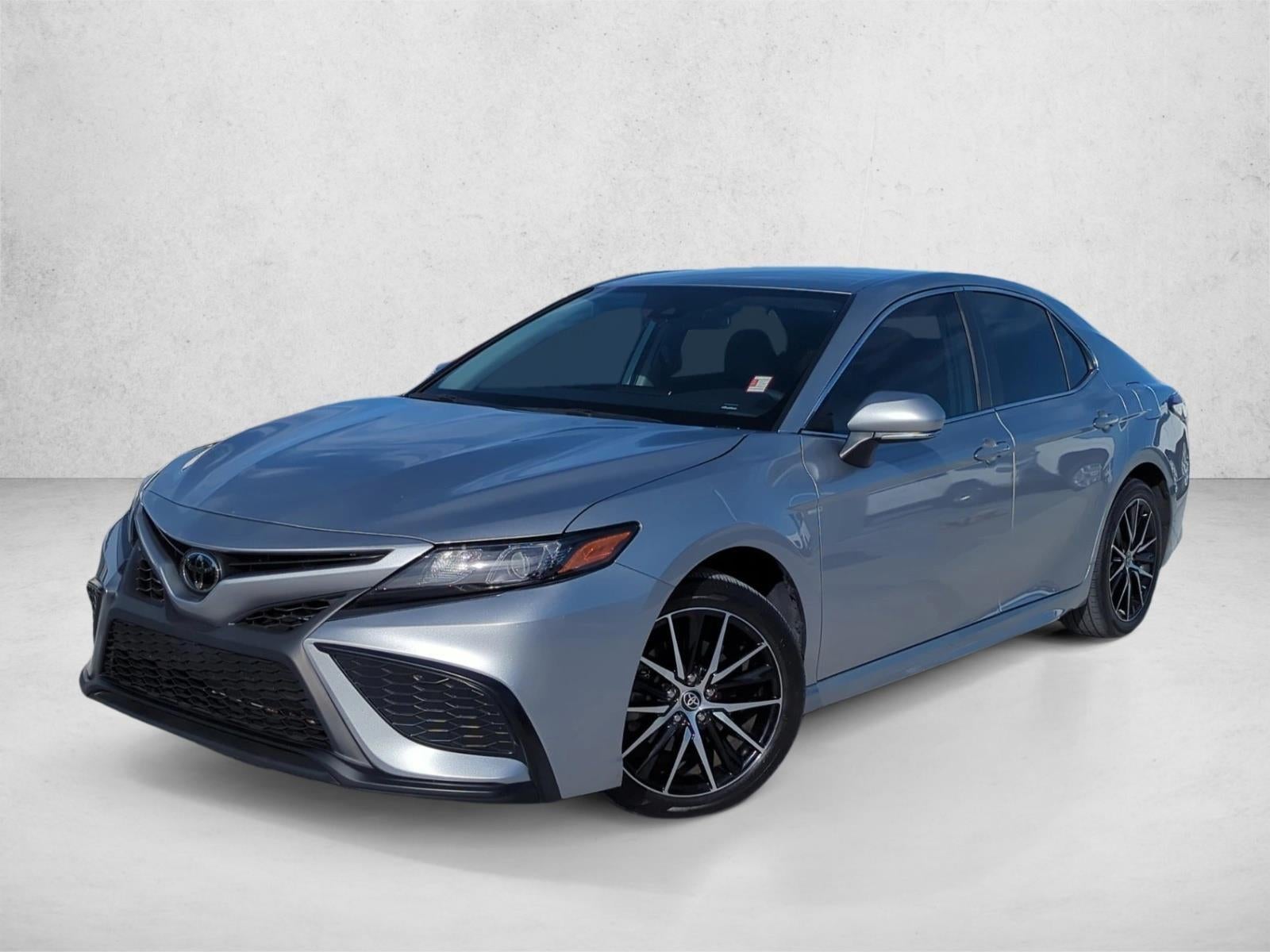 2024 Toyota Camry SE Auto (SE)