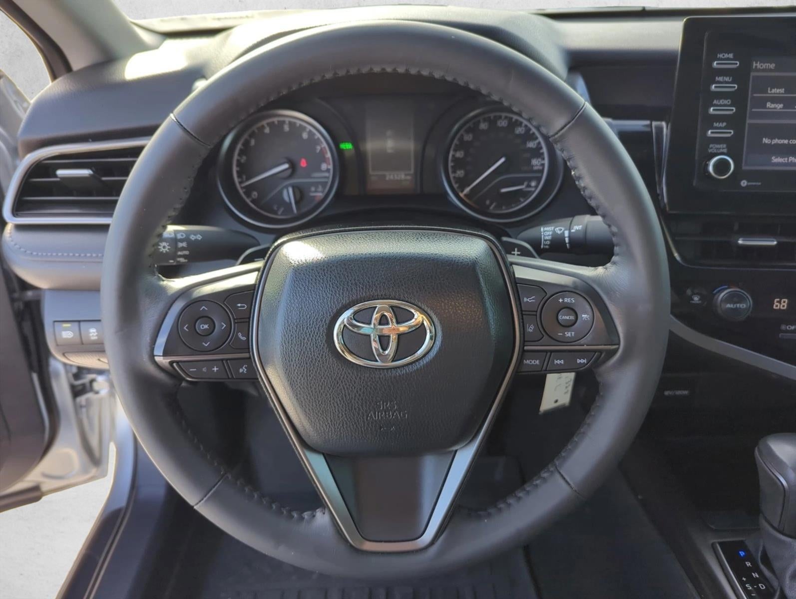 2024 Toyota Camry SE Auto (SE)