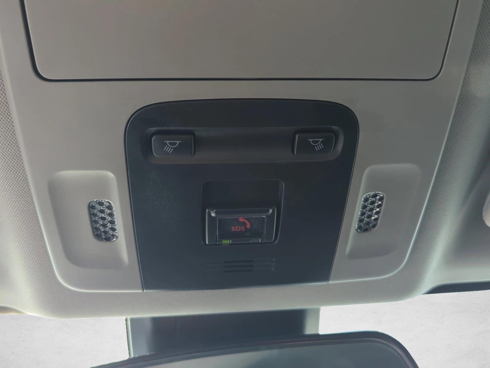 2024 Toyota Camry SE Auto (SE)