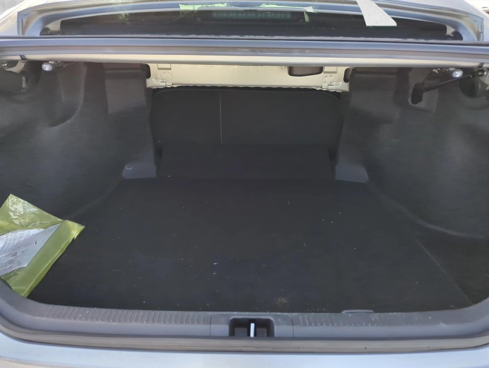 2024 Toyota Camry SE Auto (SE)