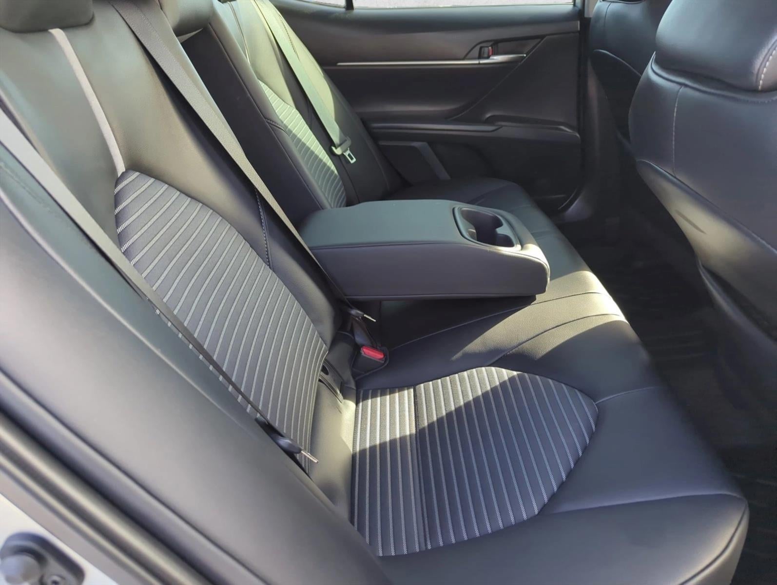 2024 Toyota Camry SE Auto (SE)