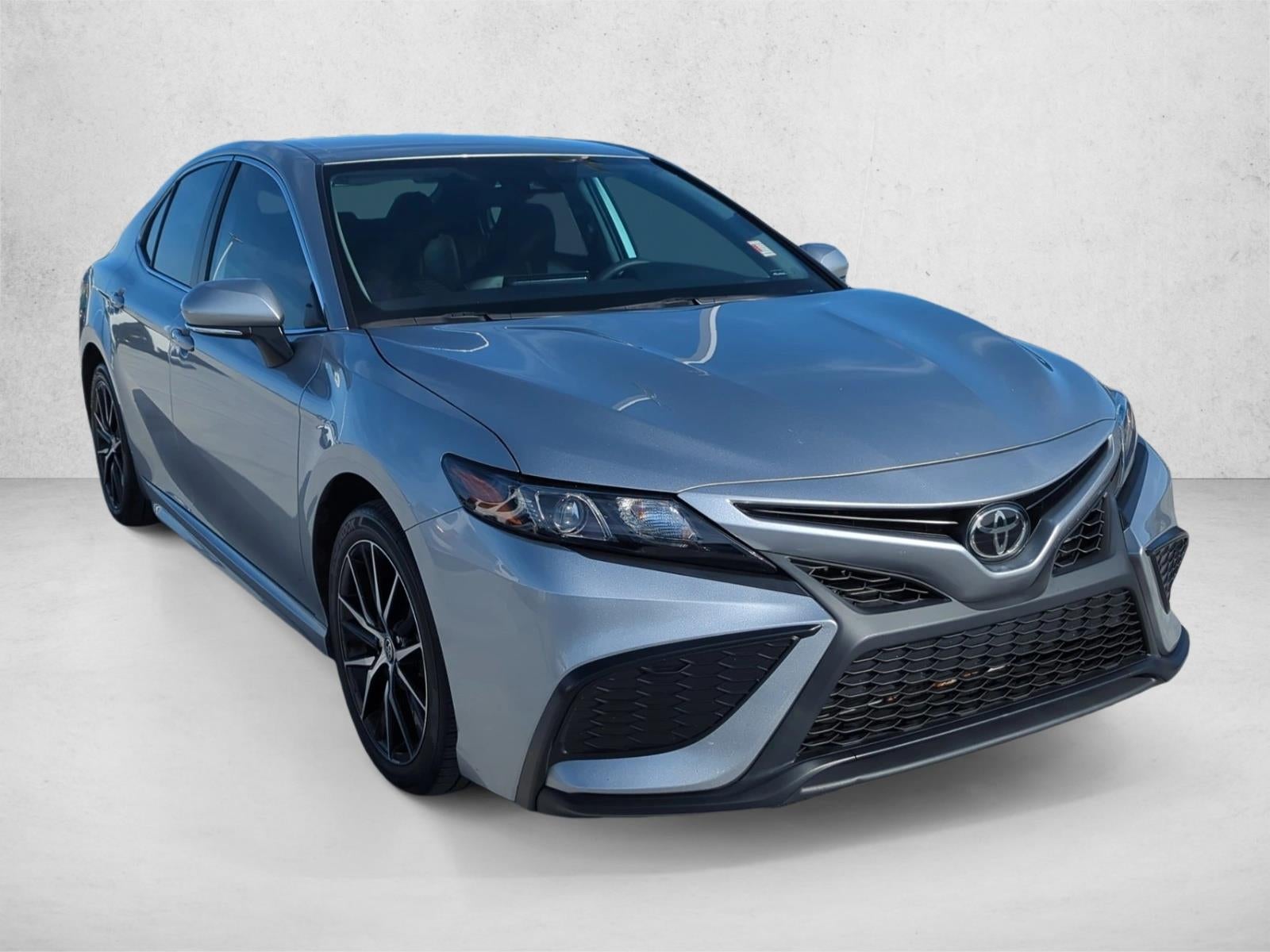 2024 Toyota Camry SE Auto (SE)