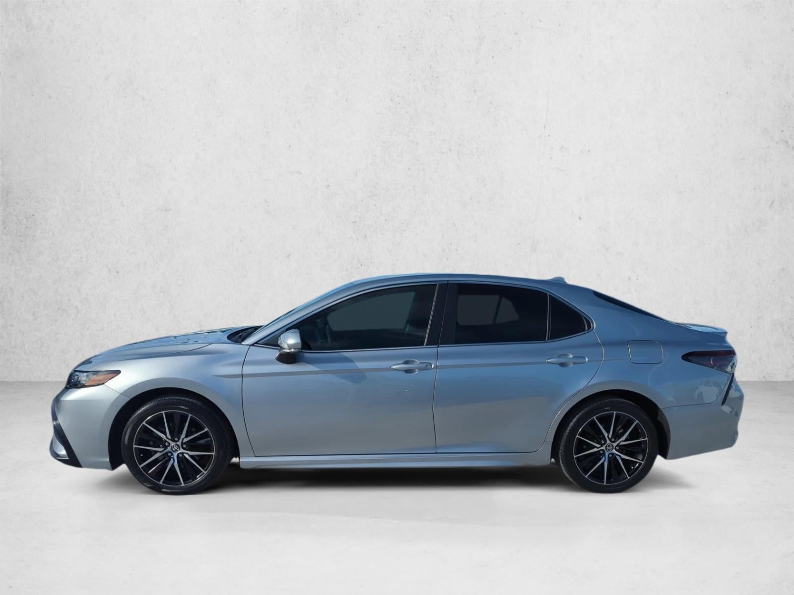 2024 Toyota Camry SE Auto (SE)