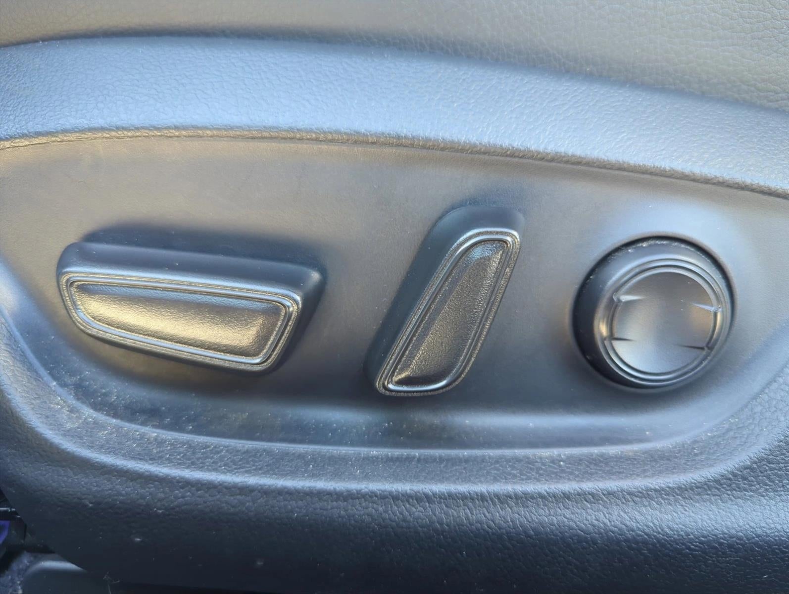 2024 Toyota Camry SE Auto (SE)