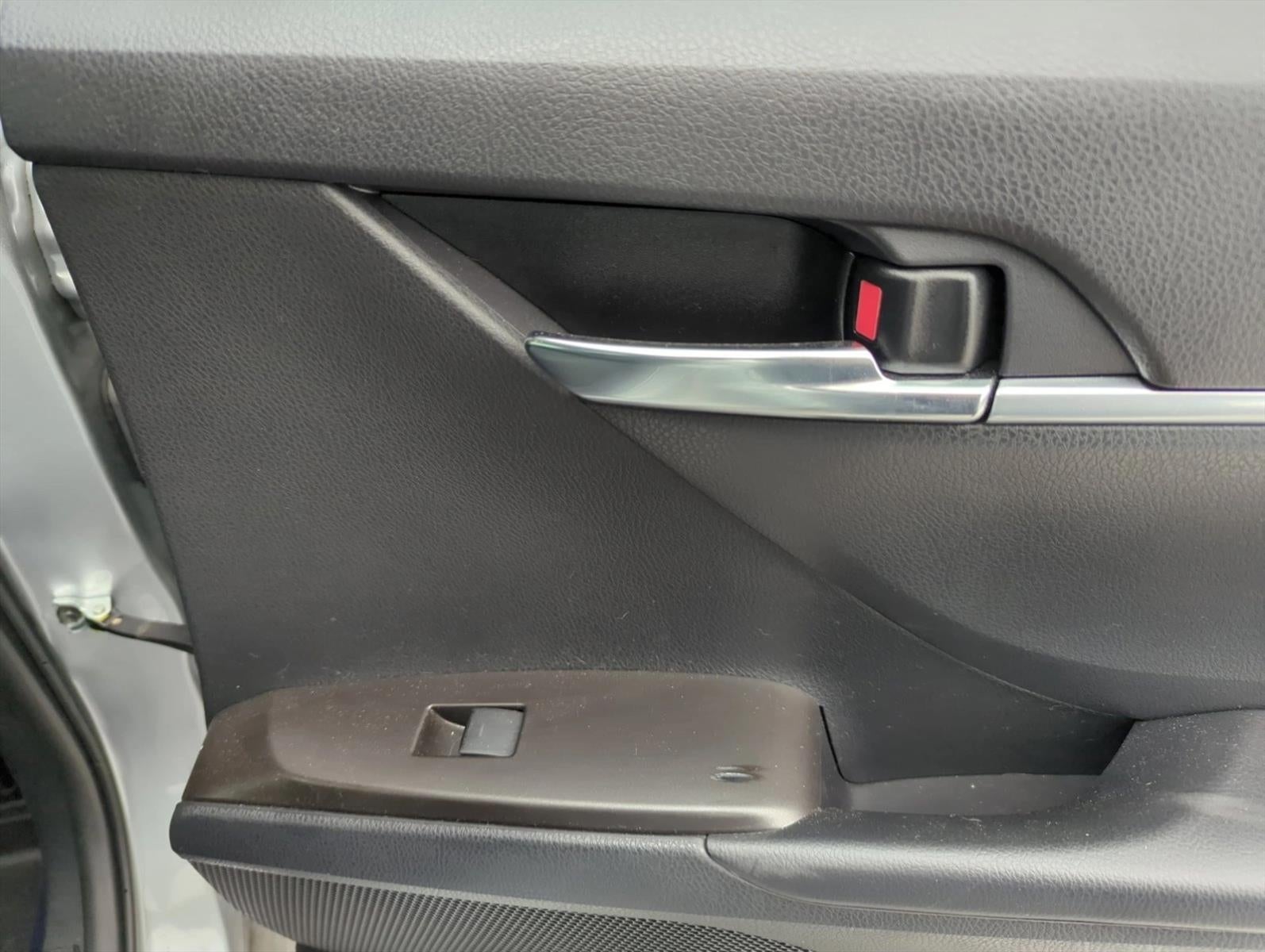 2024 Toyota Camry SE Auto (SE)