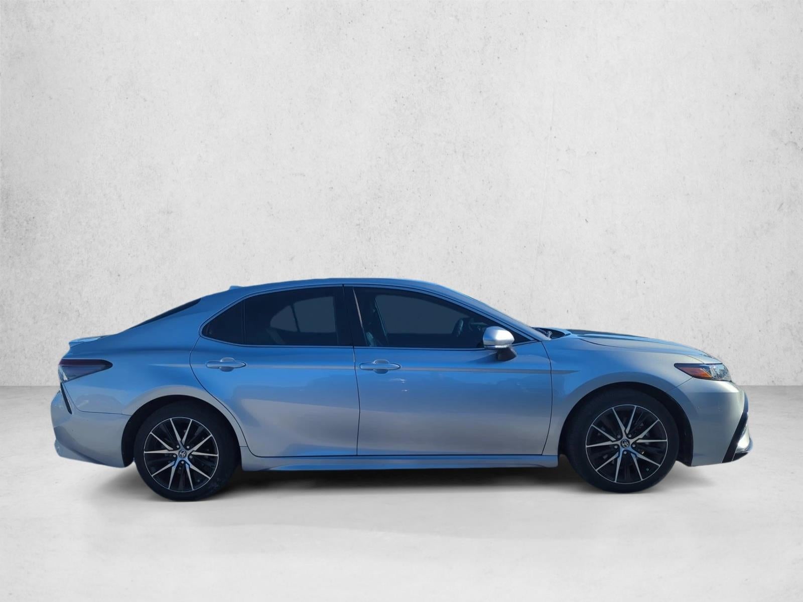 2024 Toyota Camry SE Auto (SE)