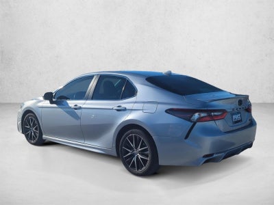 2024 Toyota Camry SE Auto (SE)