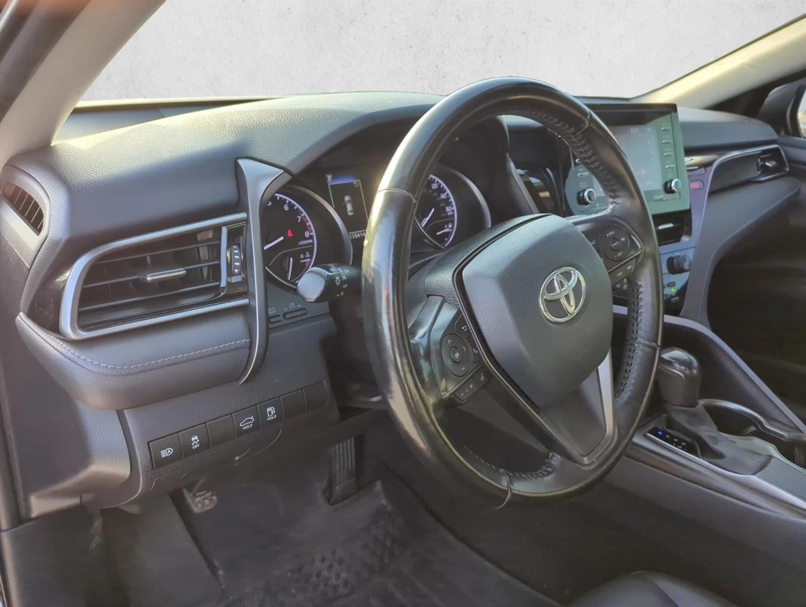 2021 Toyota Camry SE Auto (SE)