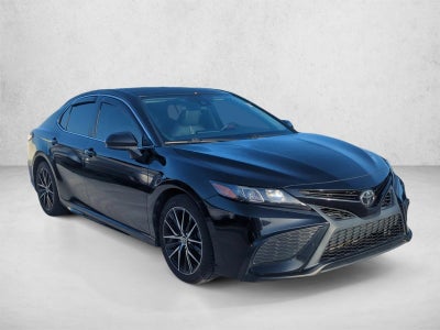 2021 Toyota Camry SE Auto (SE)