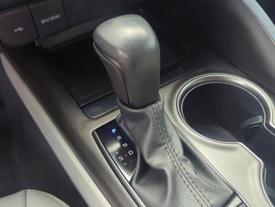 2023 Toyota Camry SE Auto (SE)