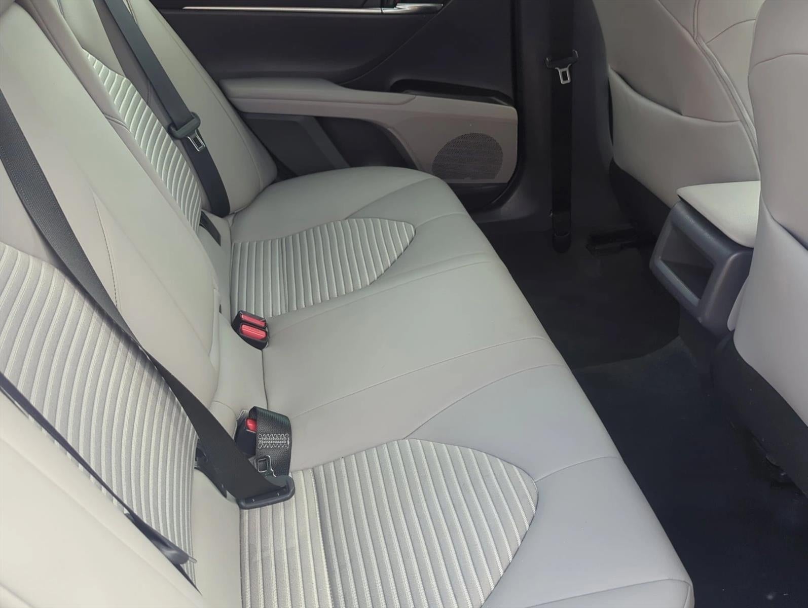 2023 Toyota Camry SE Auto (SE)