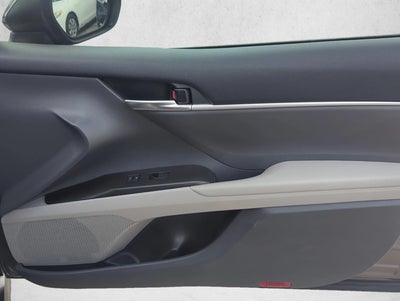 2023 Toyota Camry SE Auto (SE)