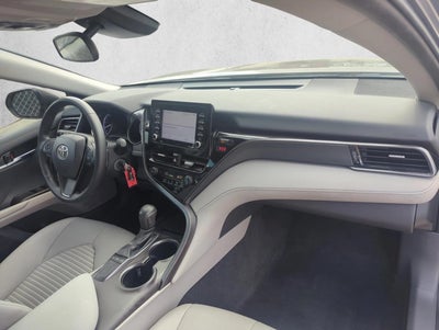 2023 Toyota Camry SE Auto (SE)