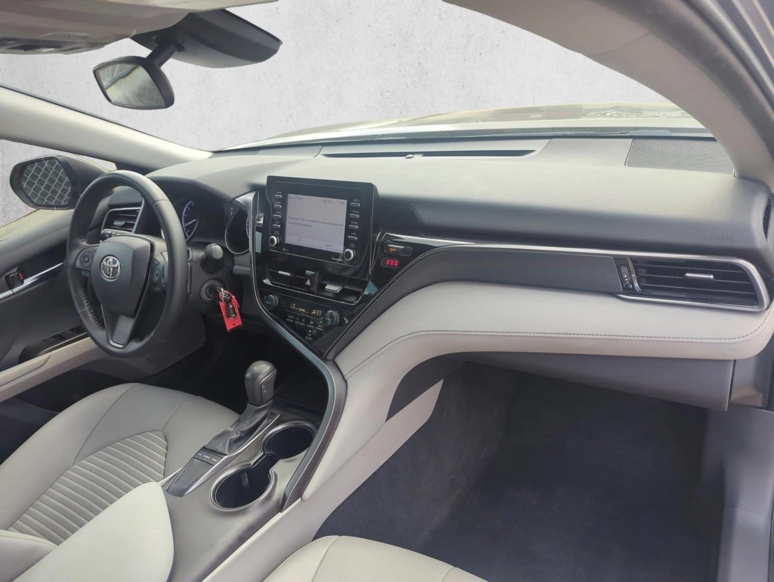 2023 Toyota Camry SE Auto (SE)