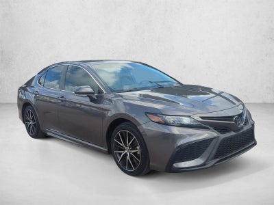 2023 Toyota Camry SE Auto (SE)