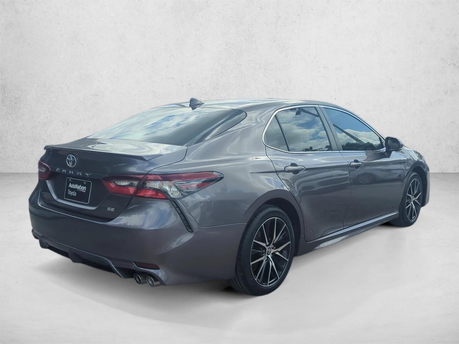 2023 Toyota Camry SE Auto (SE)