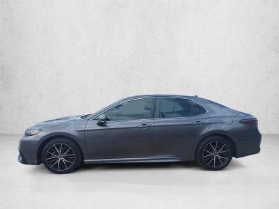 2023 Toyota Camry SE Auto (SE)