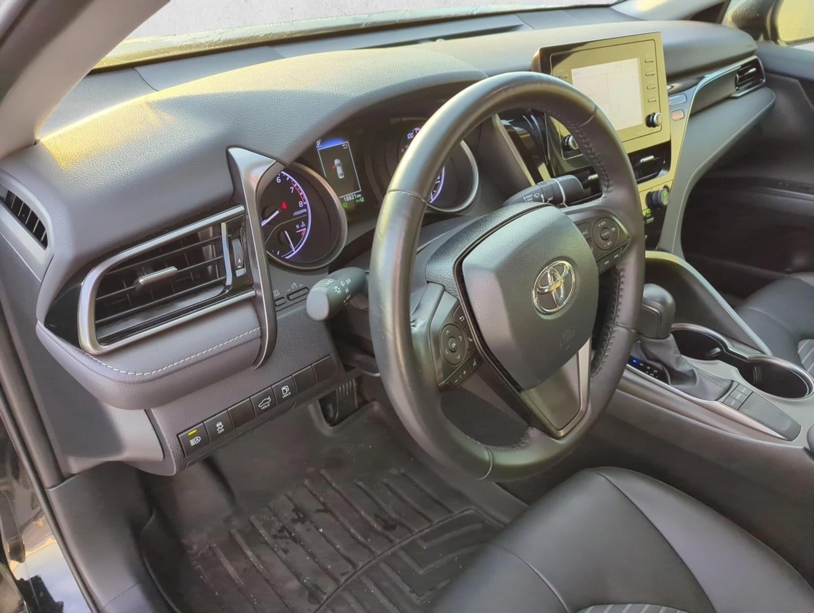 2024 Toyota Camry SE Auto (SE)